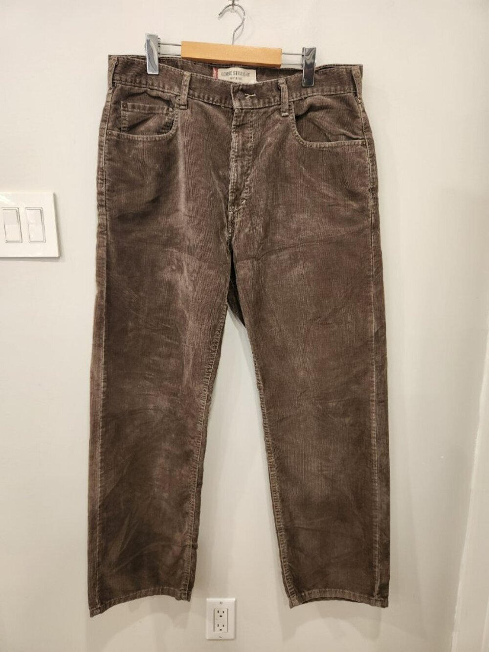 Levi's 569 Pants Mens 36x31 Brown Corduroy Loose Straight Vintage Y2K